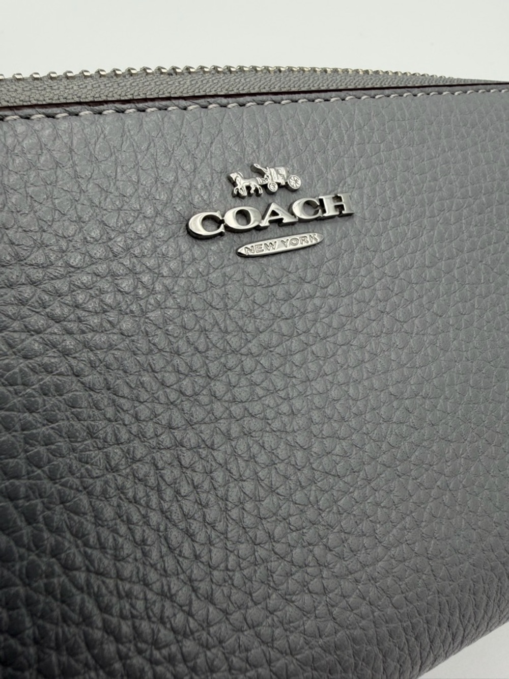 Coach New York Pebbled Leather Zip Around Wristlet Wallet Gray Silver Hardware - Picture 7 of 9